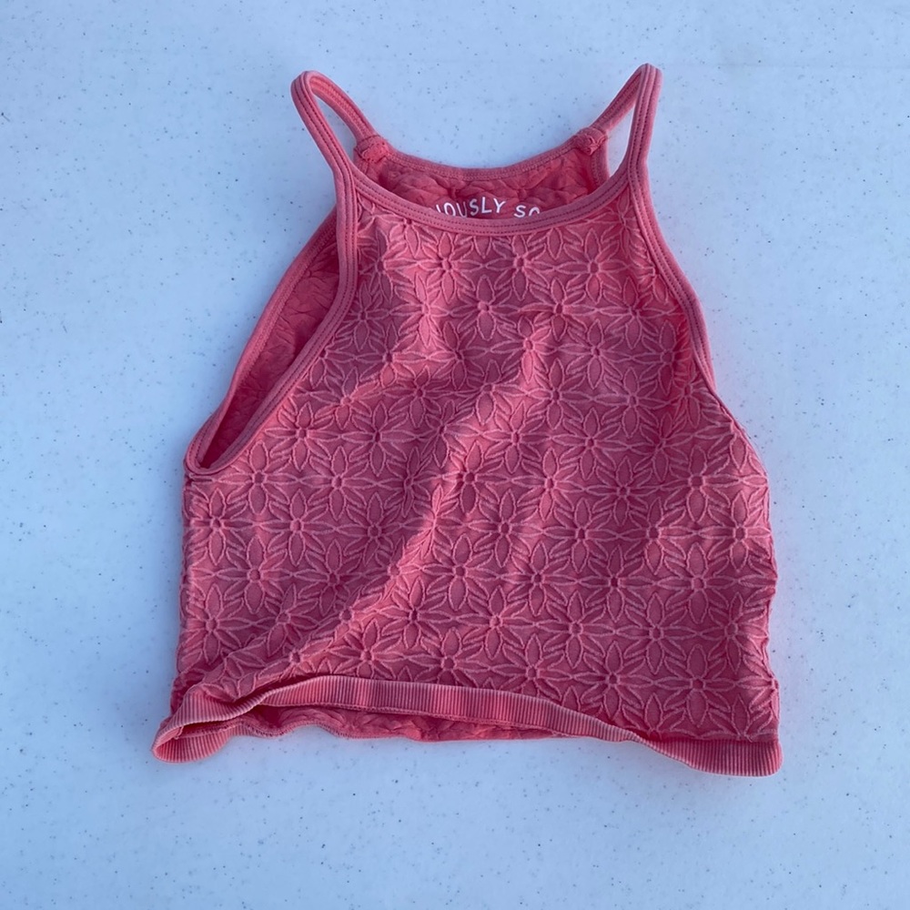 Aeropostale work out/ cute crop top! Super soft and comfy